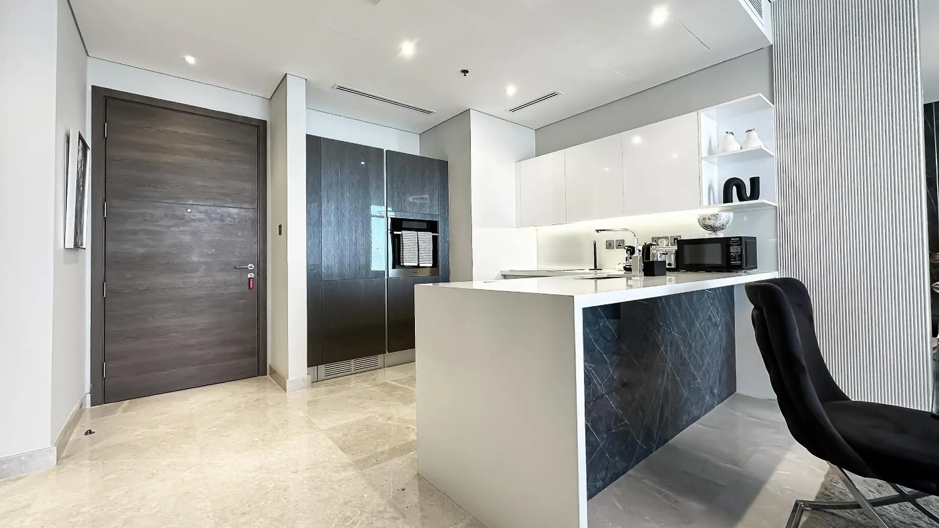 Apartment Trophy-Luxurious Living W Serene Sea Blends View Dubai United Arab Emirates